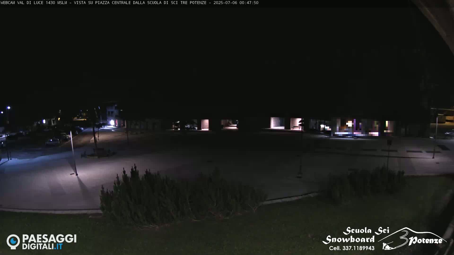 Abetone Val di Luce  Main Square Live Cam - Pistoia, Tuscany, Italy