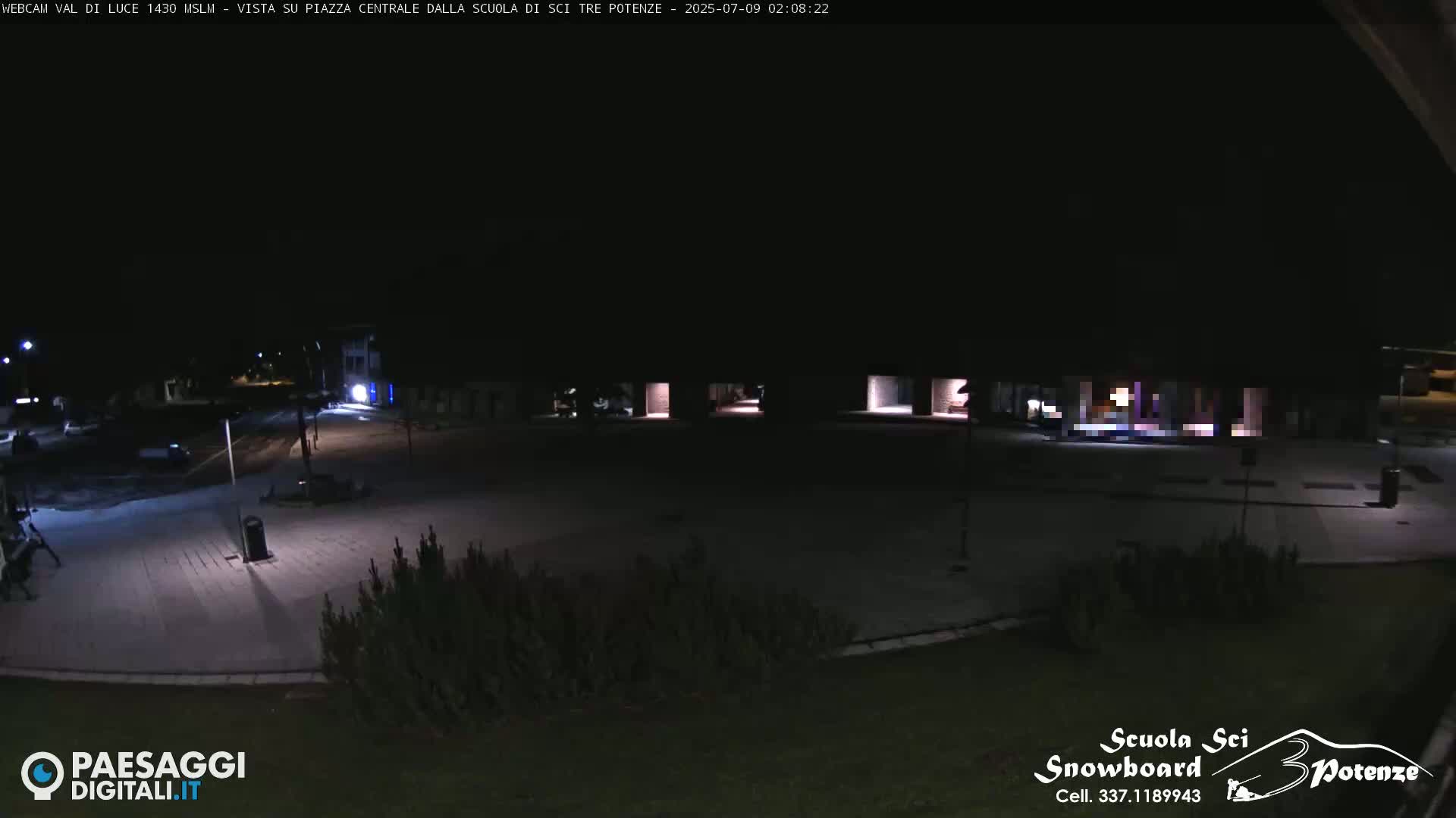 Abetone Val di Luce  Main Square Live Cam - Pistoia, Tuscany, Italy