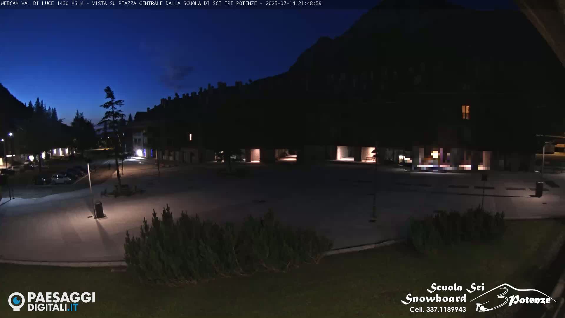 Abetone Val di Luce  Main Square Live Cam - Pistoia, Tuscany, Italy