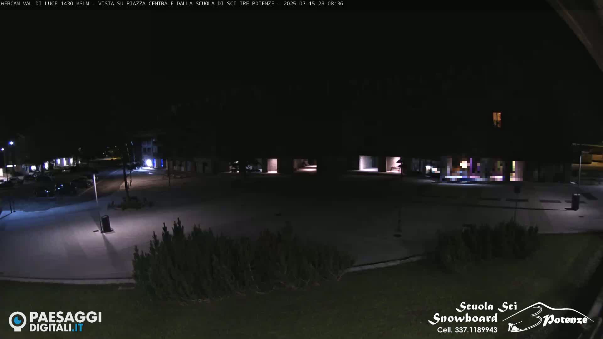 Abetone Val di Luce  Main Square Live Cam - Pistoia, Tuscany, Italy