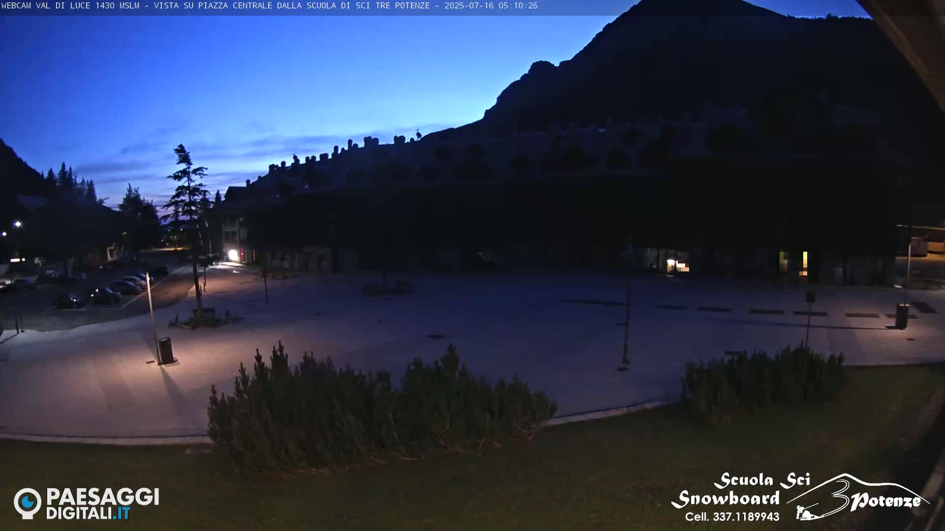 Abetone Val di Luce  Main Square Live Cam - Pistoia, Tuscany, Italy