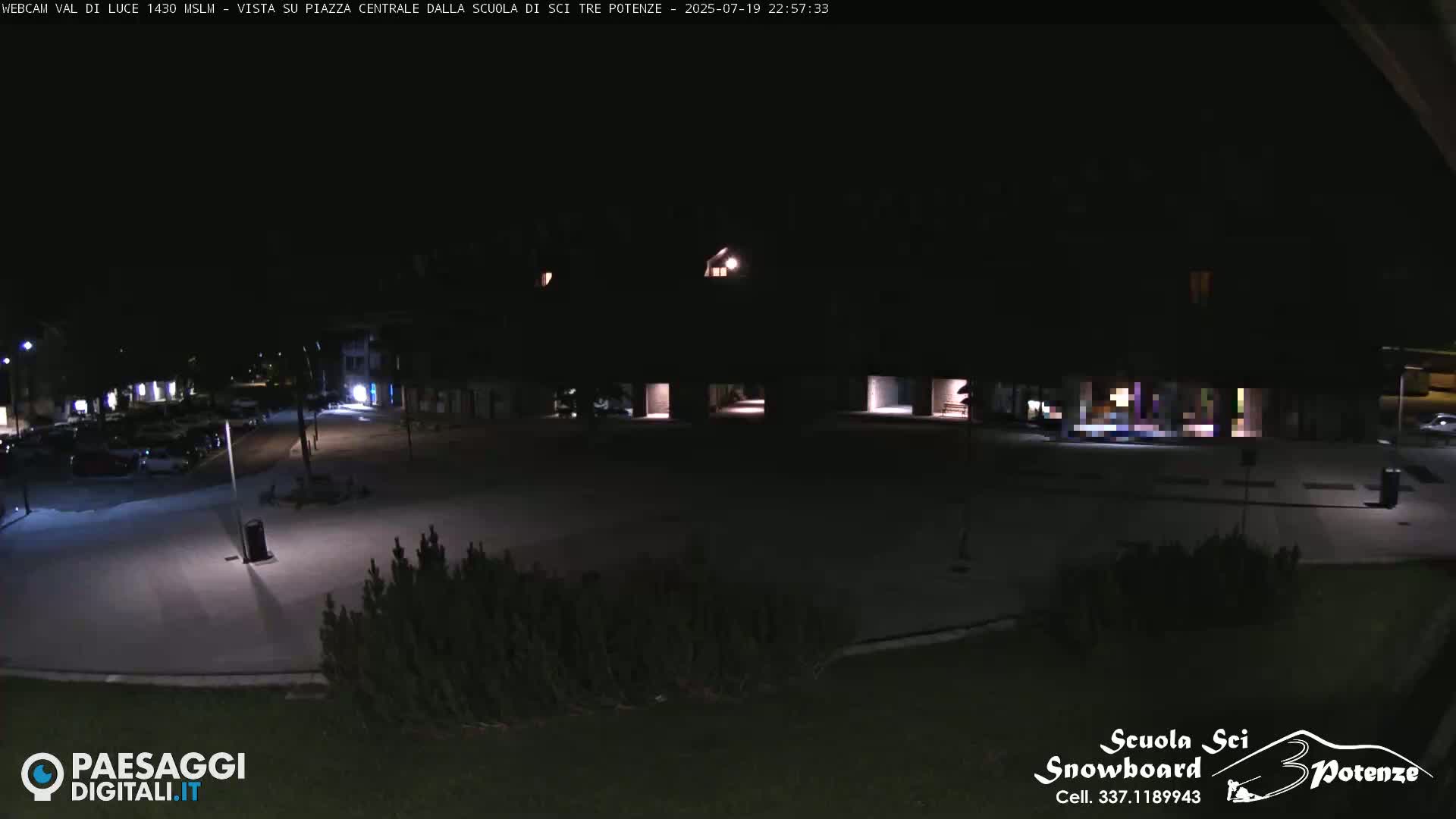 Abetone Val di Luce  Main Square Live Cam - Pistoia, Tuscany, Italy