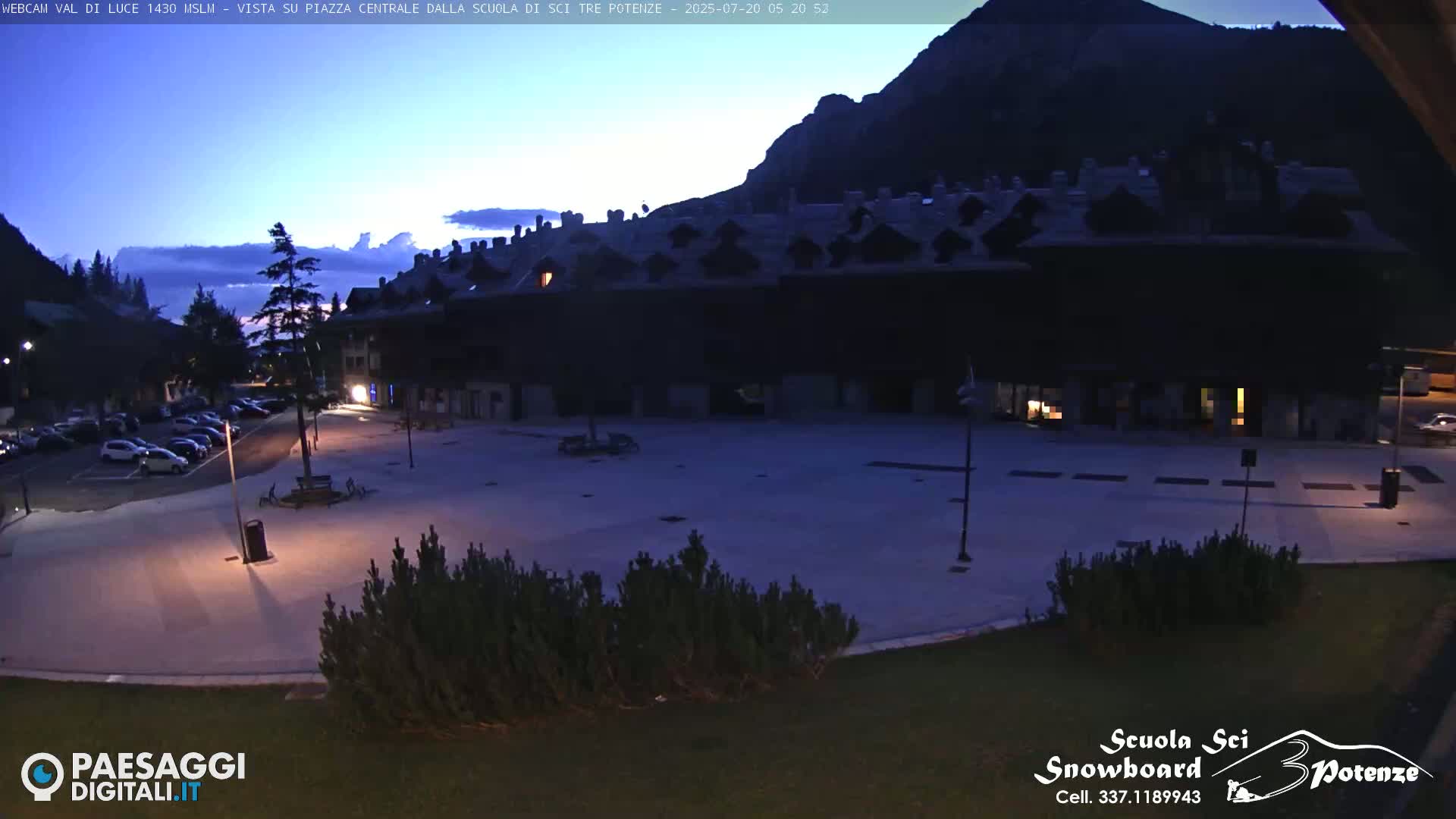 Abetone Val di Luce  Main Square Live Cam - Pistoia, Tuscany, Italy