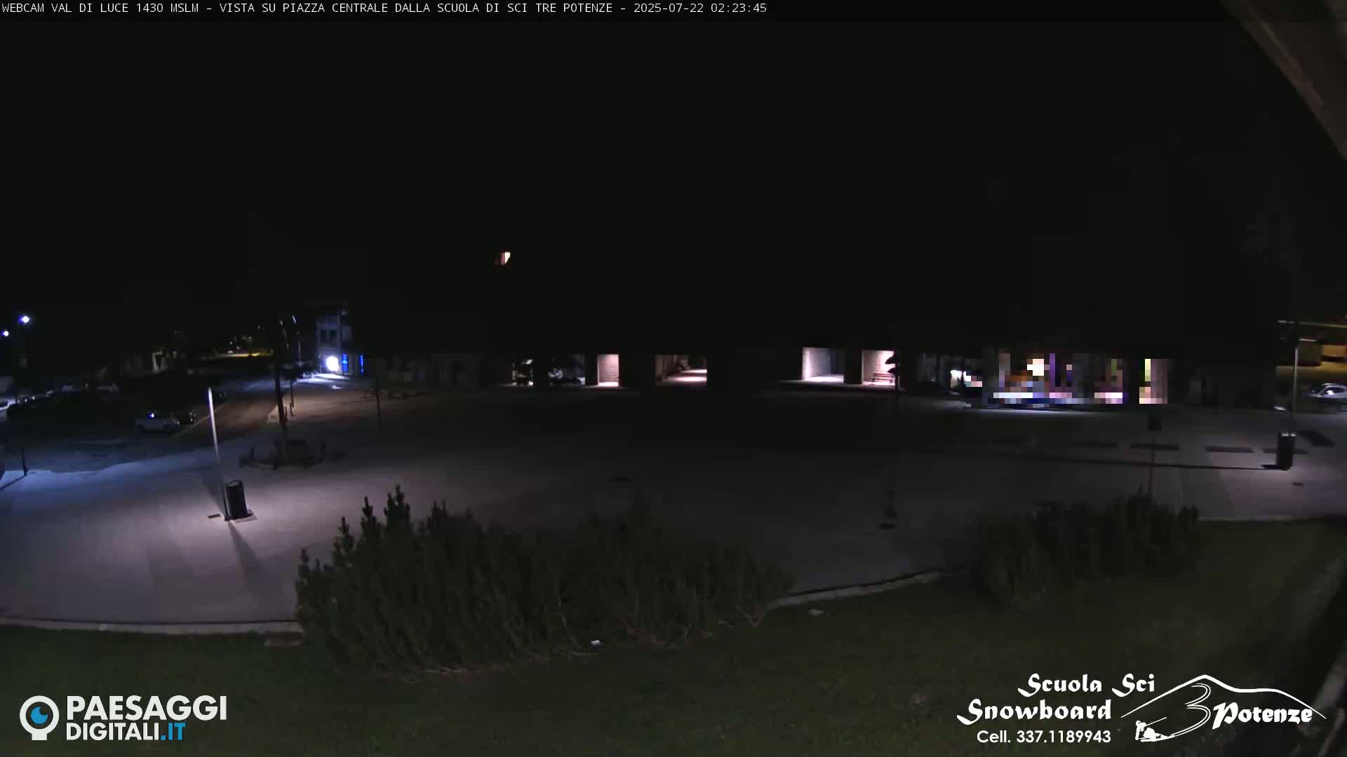 Abetone Val di Luce  Main Square Live Cam - Pistoia, Tuscany, Italy