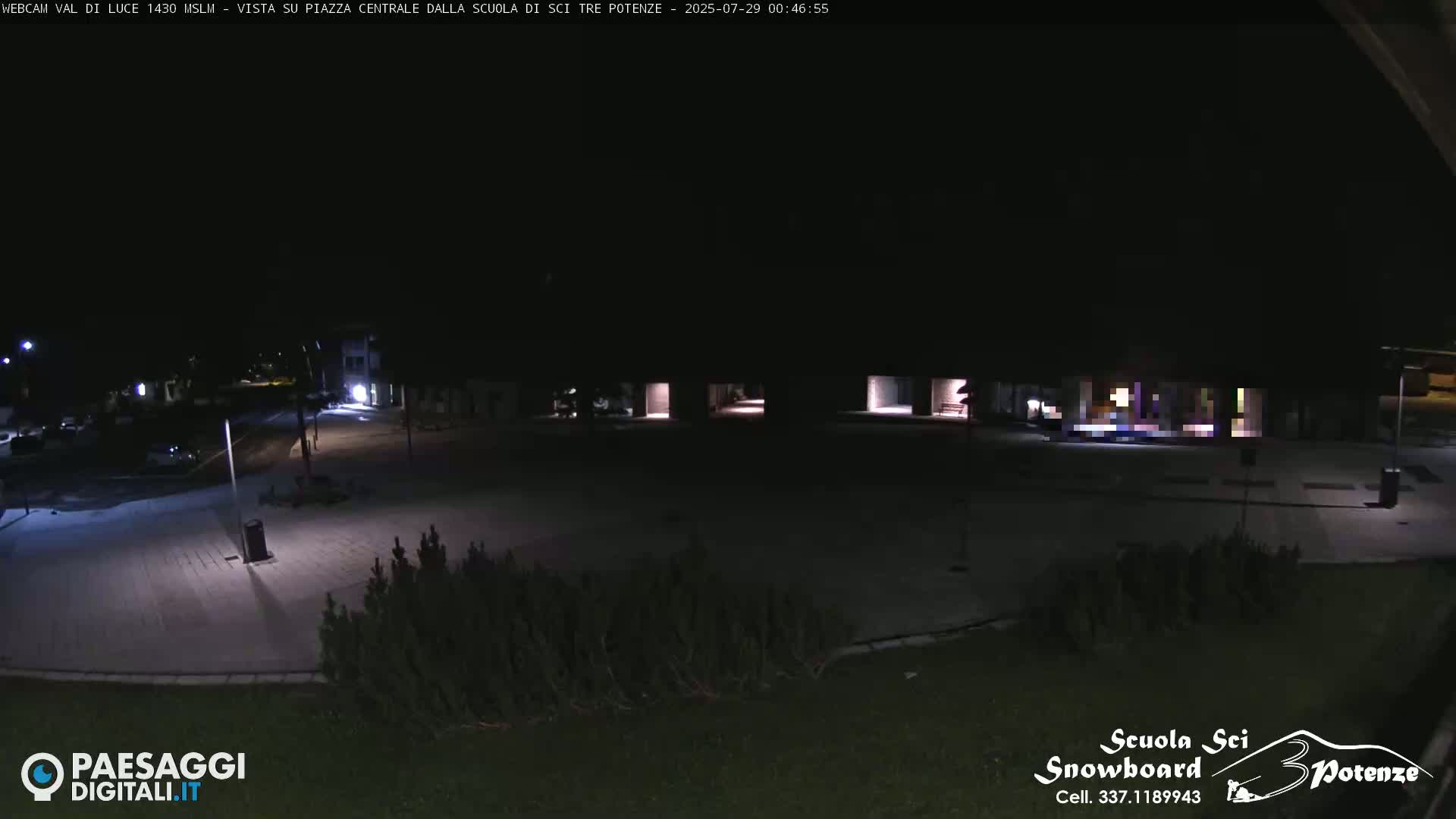 Abetone Val di Luce  Main Square Live Cam - Pistoia, Tuscany, Italy