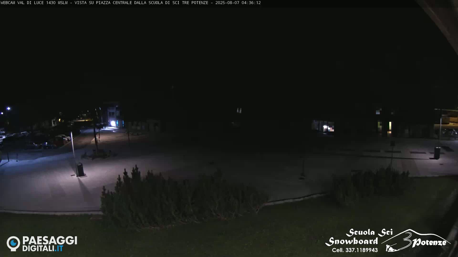 Abetone Val di Luce  Main Square Live Cam - Pistoia, Tuscany, Italy