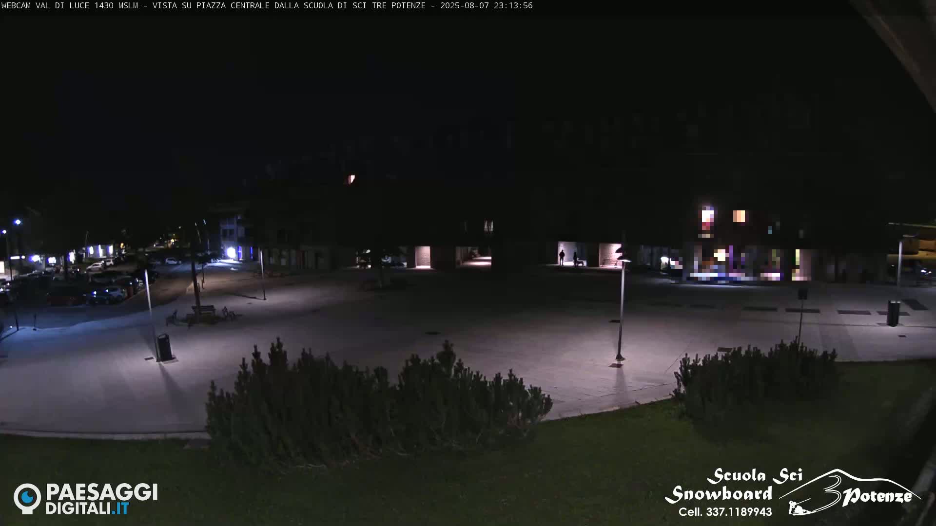 Abetone Val di Luce  Main Square Live Cam - Pistoia, Tuscany, Italy