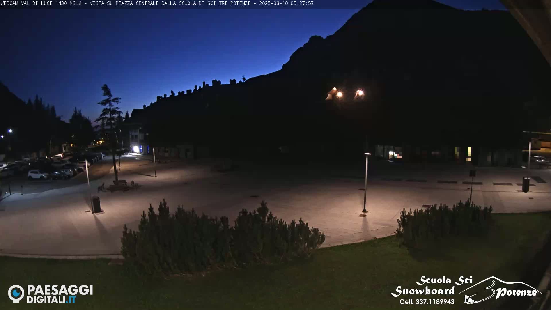 Abetone Val di Luce  Main Square Live Cam - Pistoia, Tuscany, Italy