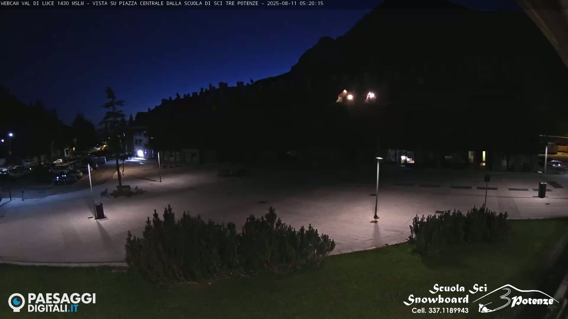 Abetone Val di Luce  Main Square Live Cam - Pistoia, Tuscany, Italy