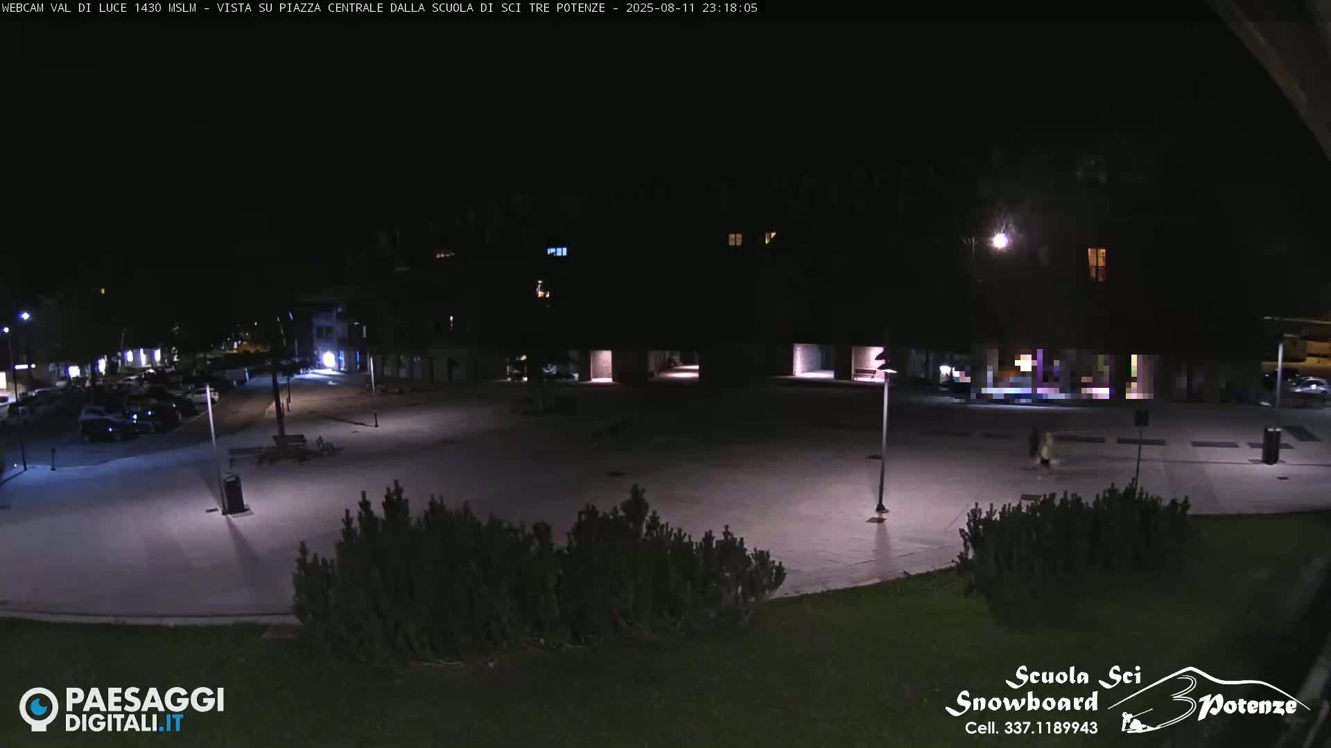 Abetone Val di Luce  Main Square Live Cam - Pistoia, Tuscany, Italy