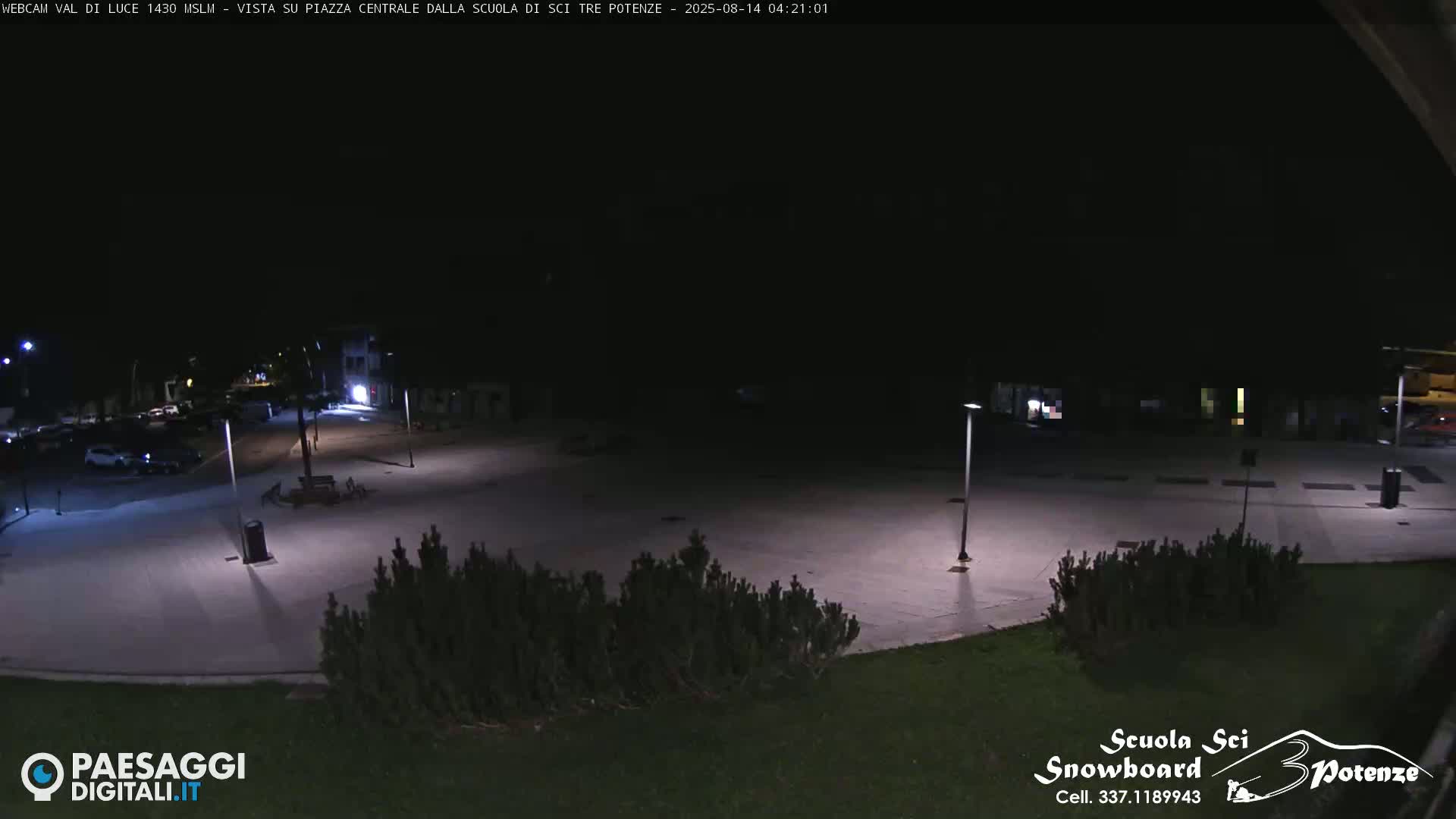 Abetone Val di Luce  Main Square Live Cam - Pistoia, Tuscany, Italy