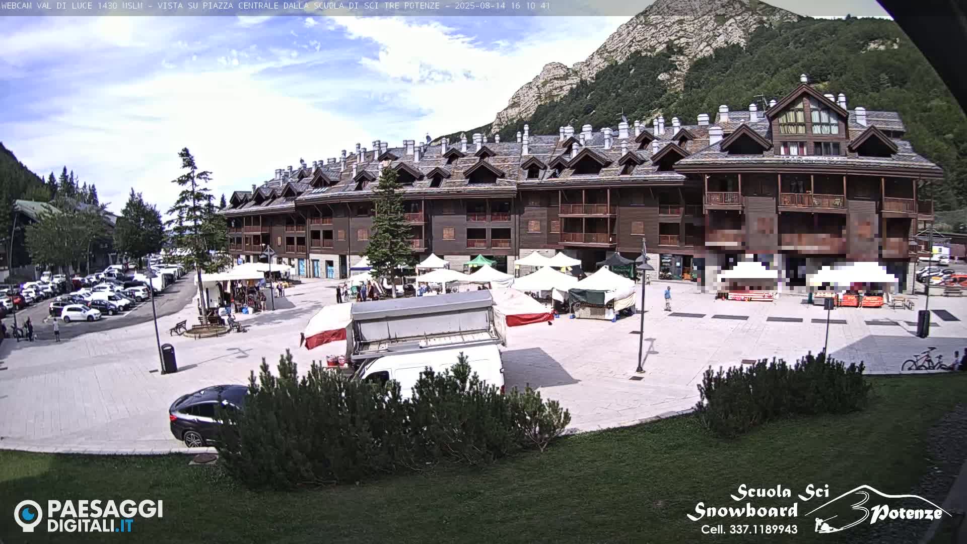 Abetone Val di Luce  Main Square Live Cam - Pistoia, Tuscany, Italy