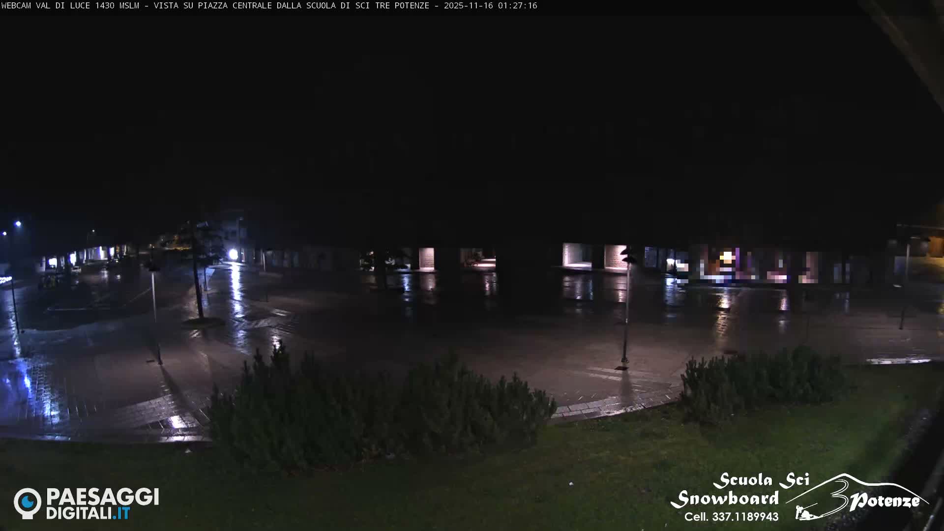 Abetone Val di Luce  Main Square Live Cam - Pistoia, Tuscany, Italy