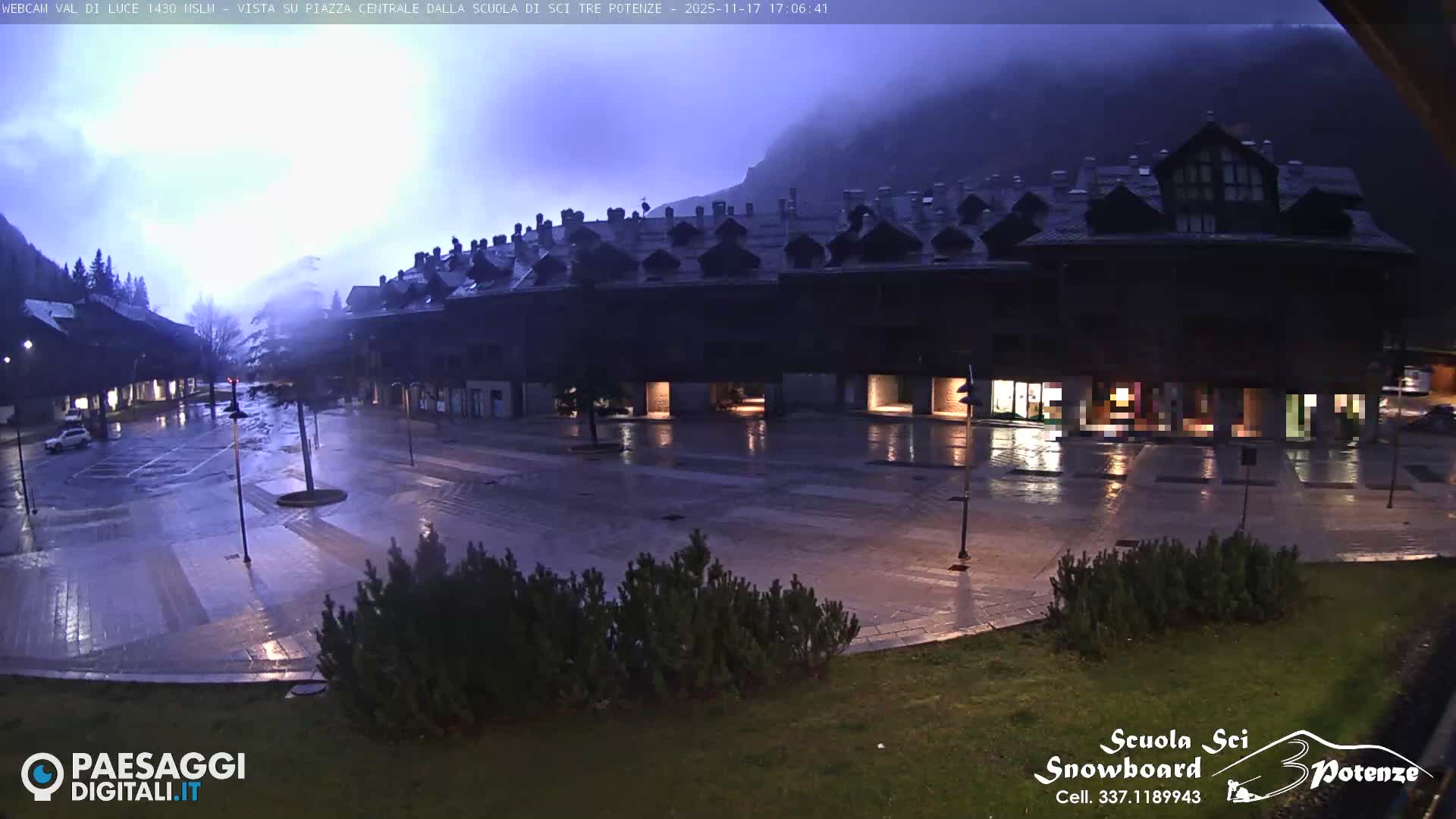 Abetone Val di Luce  Main Square Live Cam - Pistoia, Tuscany, Italy