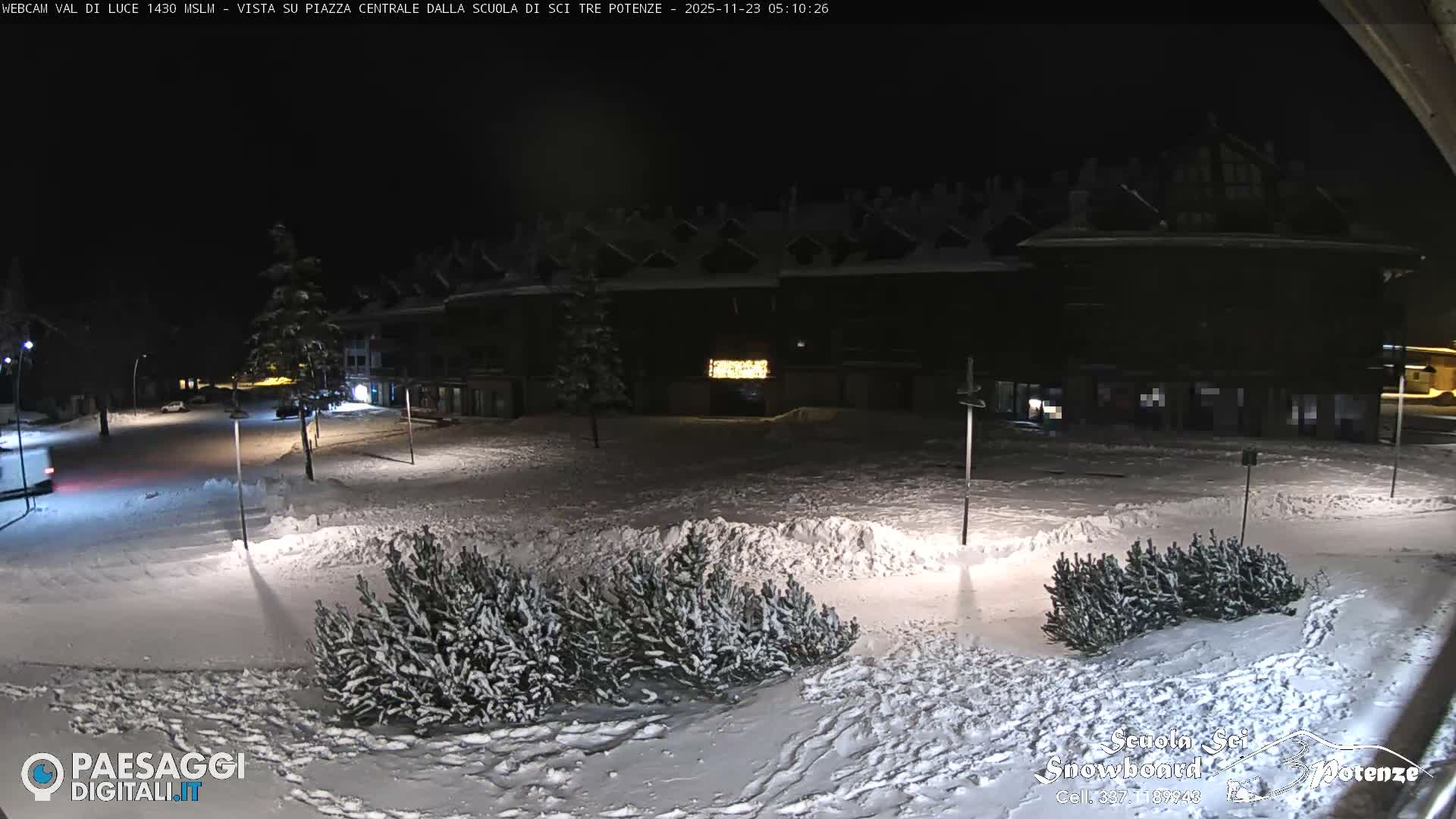 Abetone Val di Luce  Main Square Live Cam - Pistoia, Tuscany, Italy