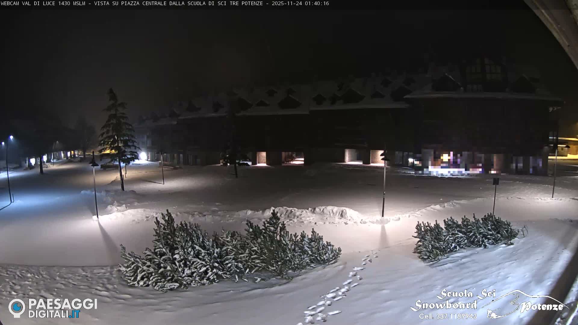 Abetone Val di Luce  Main Square Live Cam - Pistoia, Tuscany, Italy