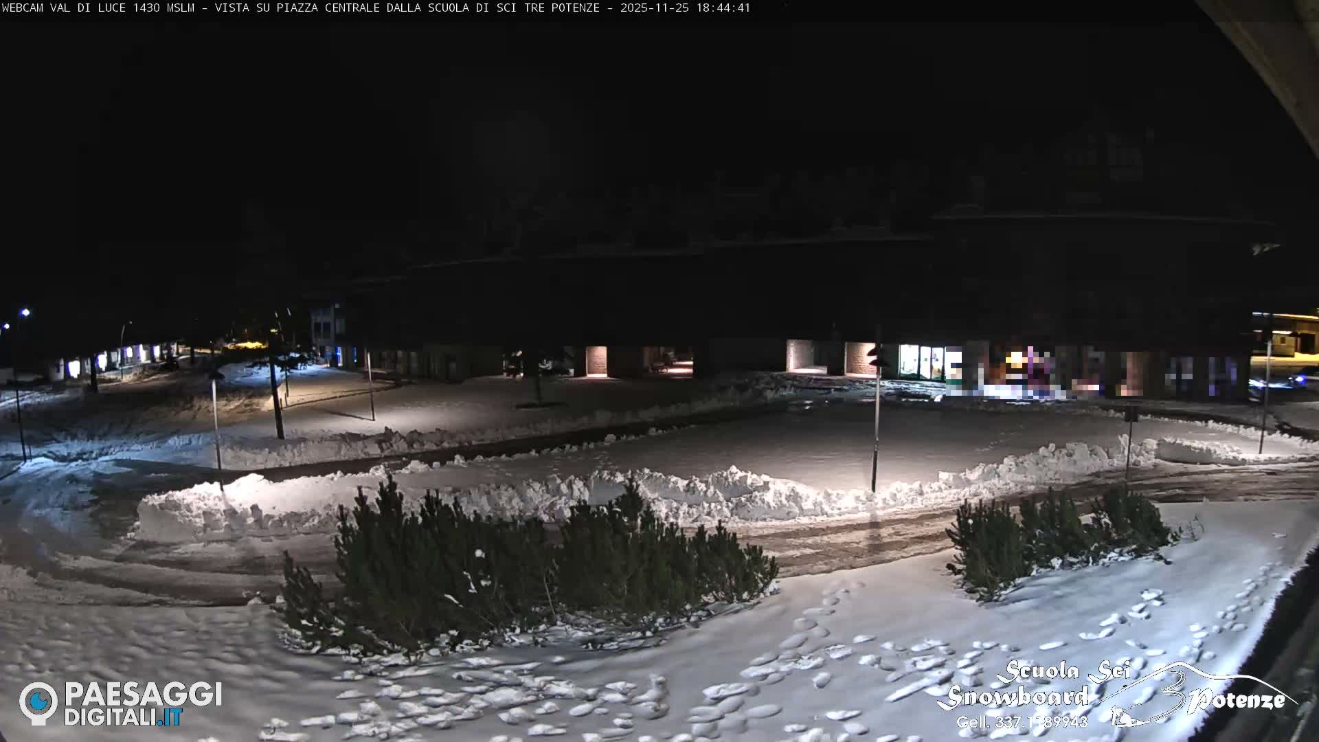Abetone Val di Luce  Main Square Live Cam - Pistoia, Tuscany, Italy