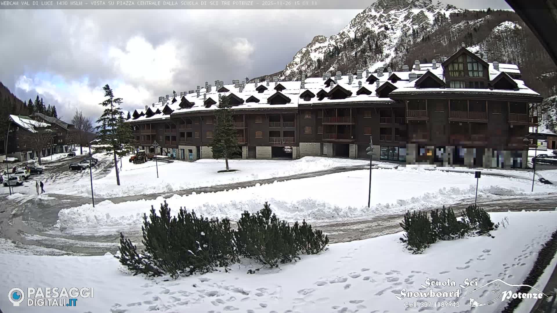 Abetone Val di Luce  Main Square Live Cam - Pistoia, Tuscany, Italy