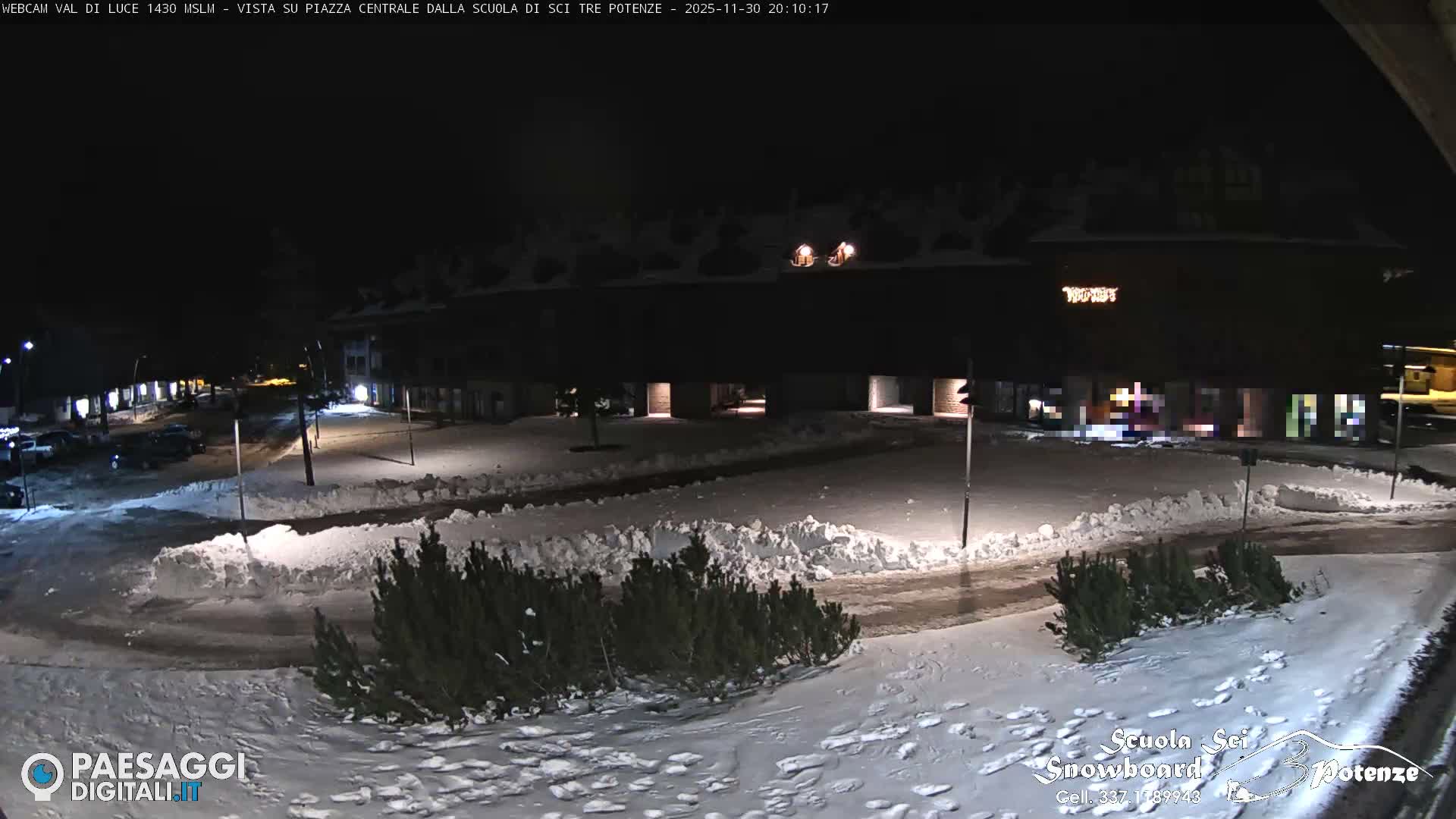 Abetone Val di Luce  Main Square Live Cam - Pistoia, Tuscany, Italy