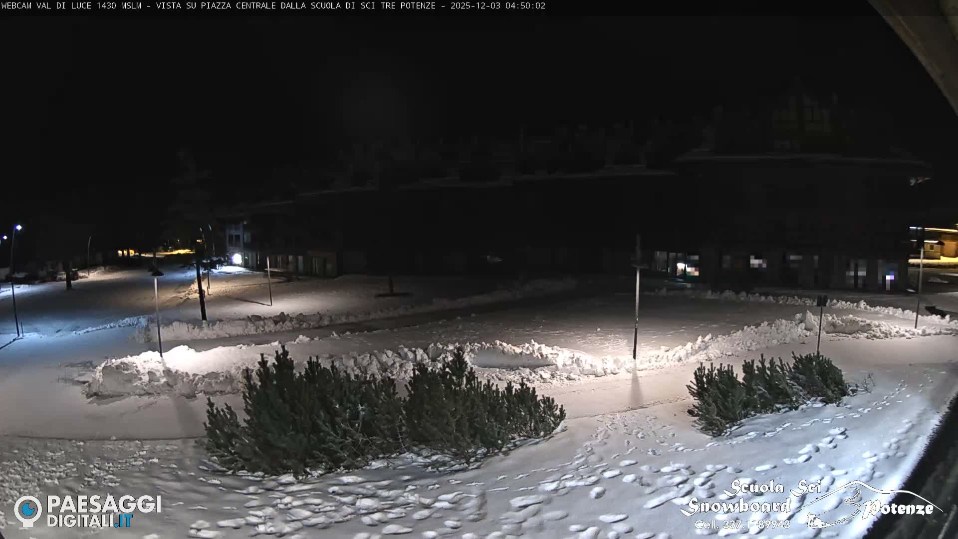 Abetone Val di Luce  Main Square Live Cam - Pistoia, Tuscany, Italy