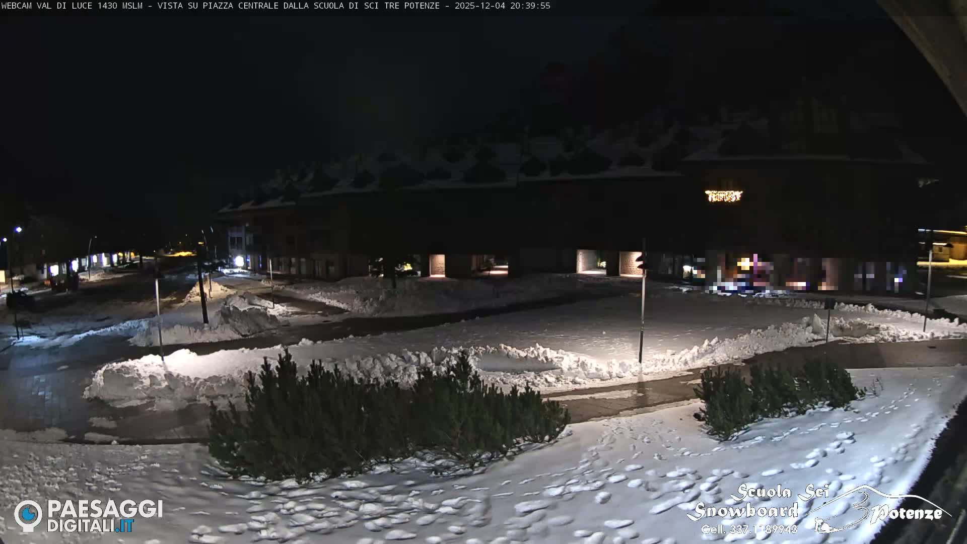 Abetone Val di Luce  Main Square Live Cam - Pistoia, Tuscany, Italy