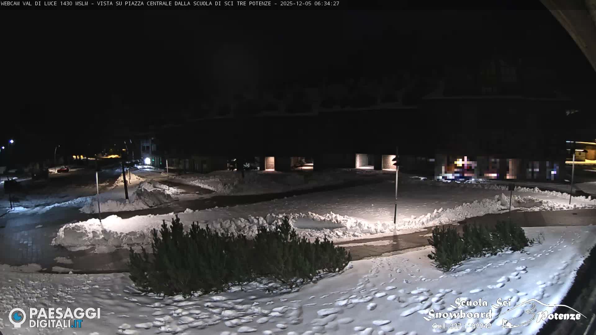 Abetone Val di Luce  Main Square Live Cam - Pistoia, Tuscany, Italy