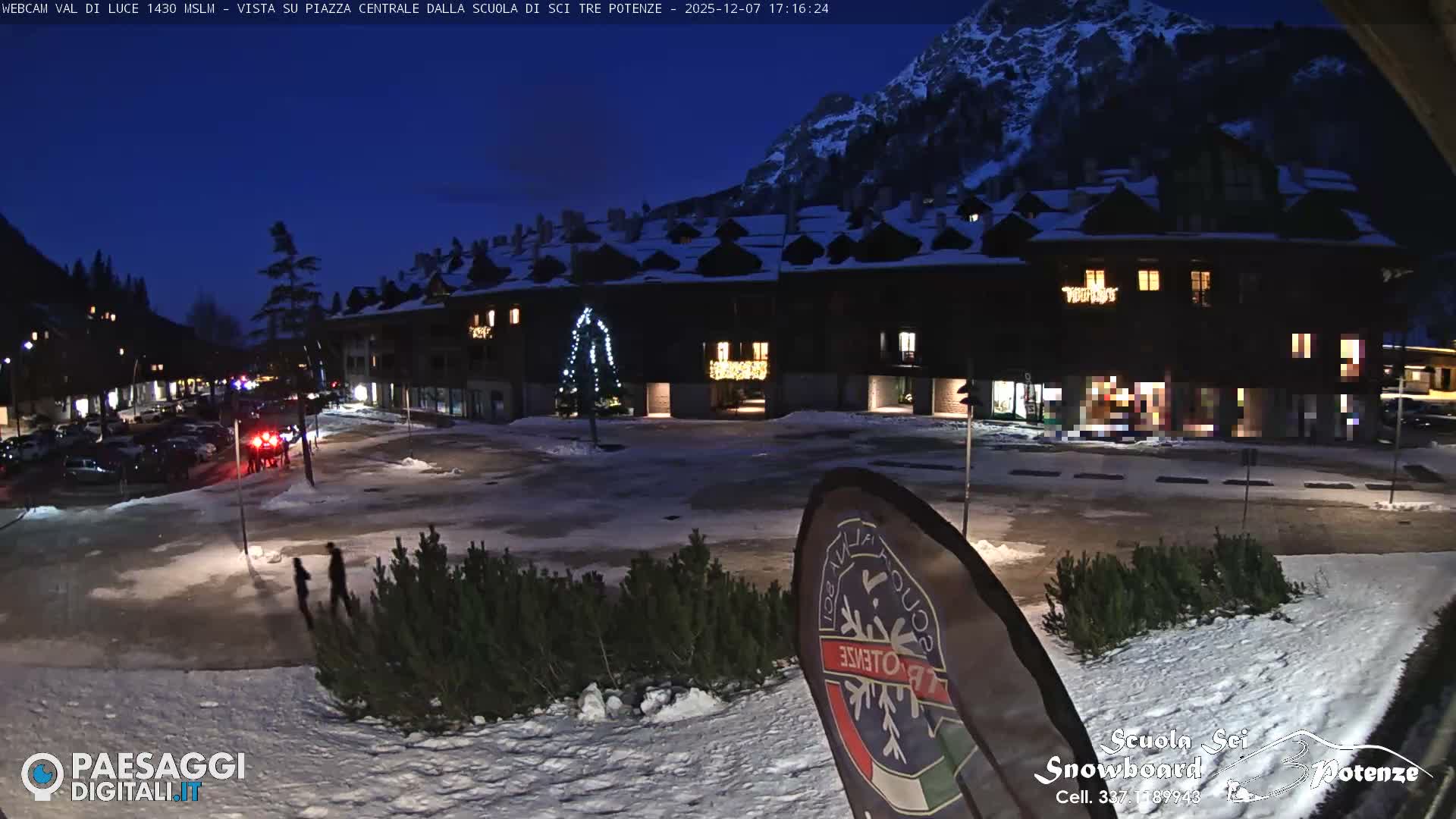 Abetone Val di Luce  Main Square Live Cam - Pistoia, Tuscany, Italy