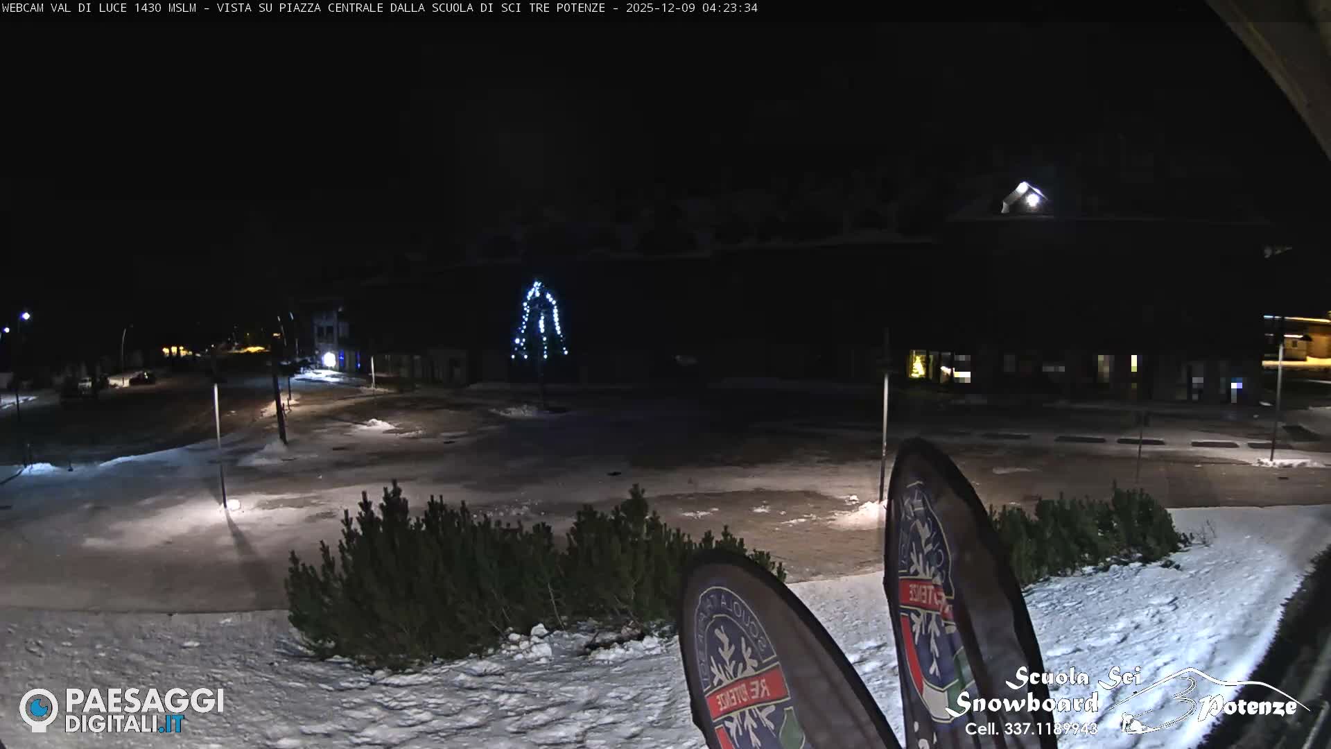 Abetone Val di Luce  Main Square Live Cam - Pistoia, Tuscany, Italy