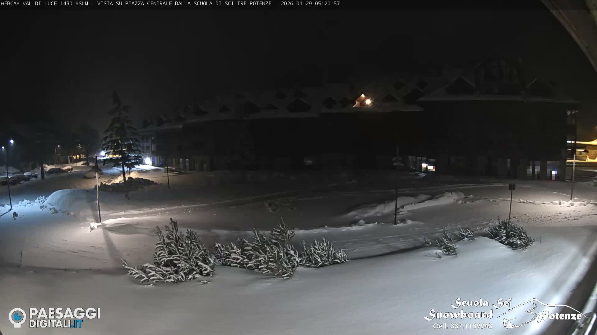 Abetone Val di Luce  Main Square Live Cam - Pistoia, Tuscany, Italy