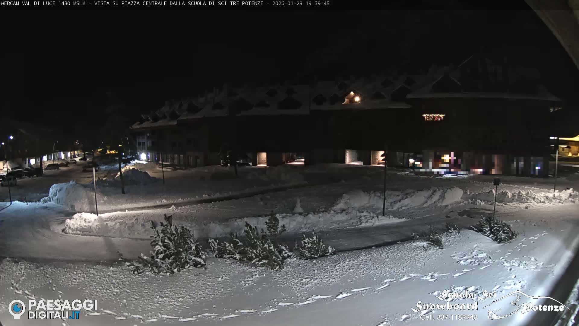 Abetone Val di Luce  Main Square Live Cam - Pistoia, Tuscany, Italy