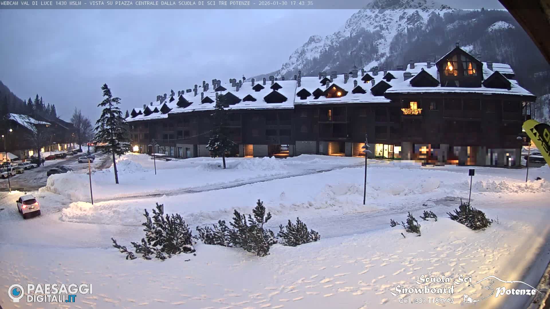 Abetone Val di Luce  Main Square Live Cam - Pistoia, Tuscany, Italy