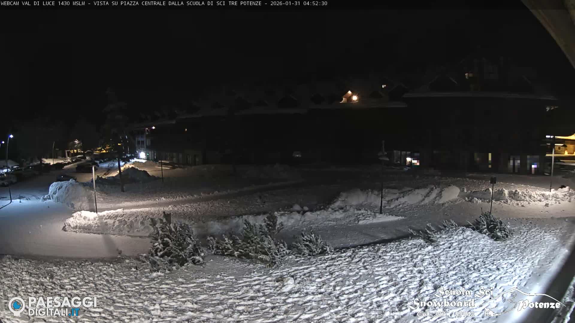 Abetone Val di Luce  Main Square Live Cam - Pistoia, Tuscany, Italy