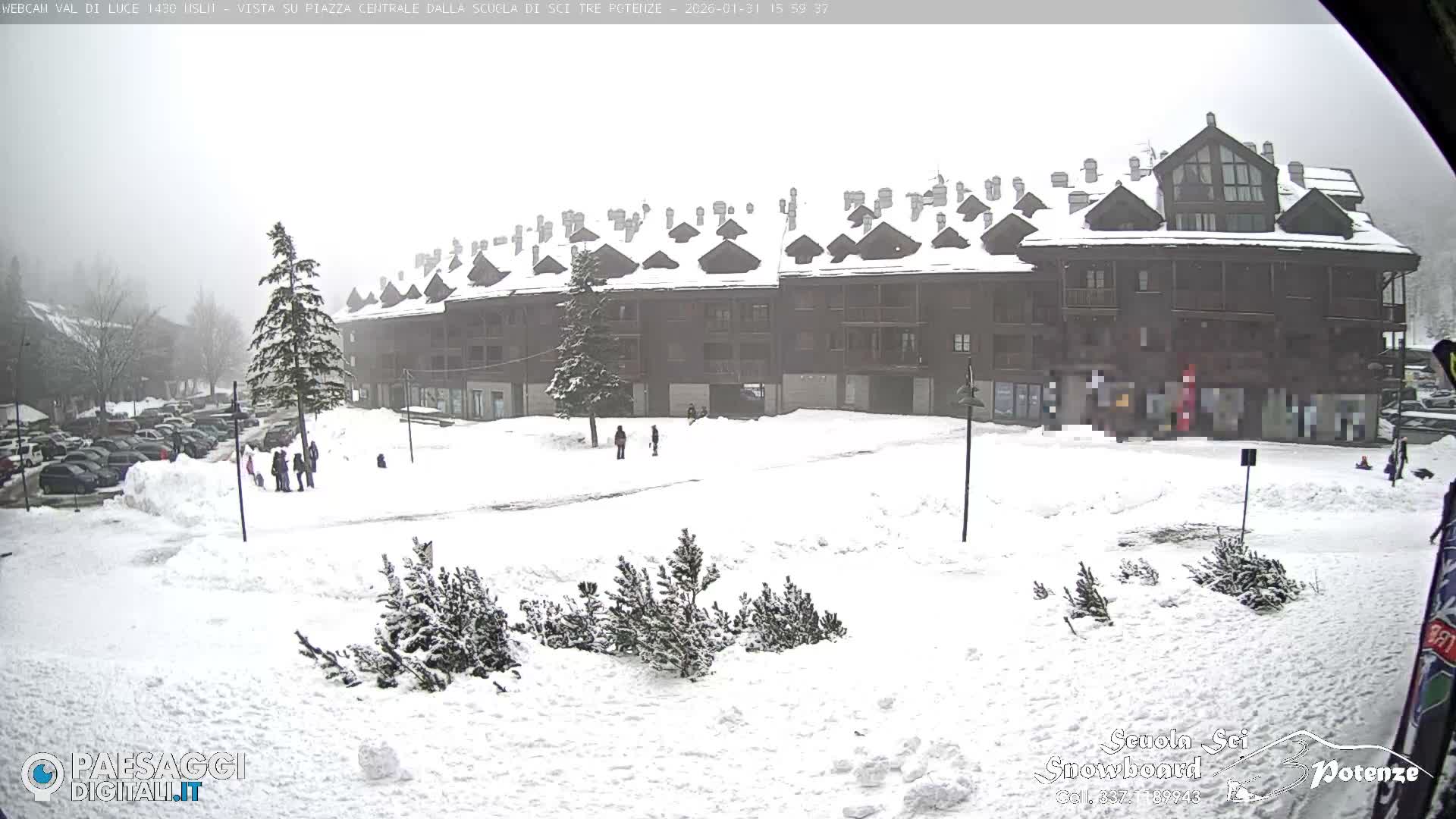 Abetone Val di Luce  Main Square Live Cam - Pistoia, Tuscany, Italy