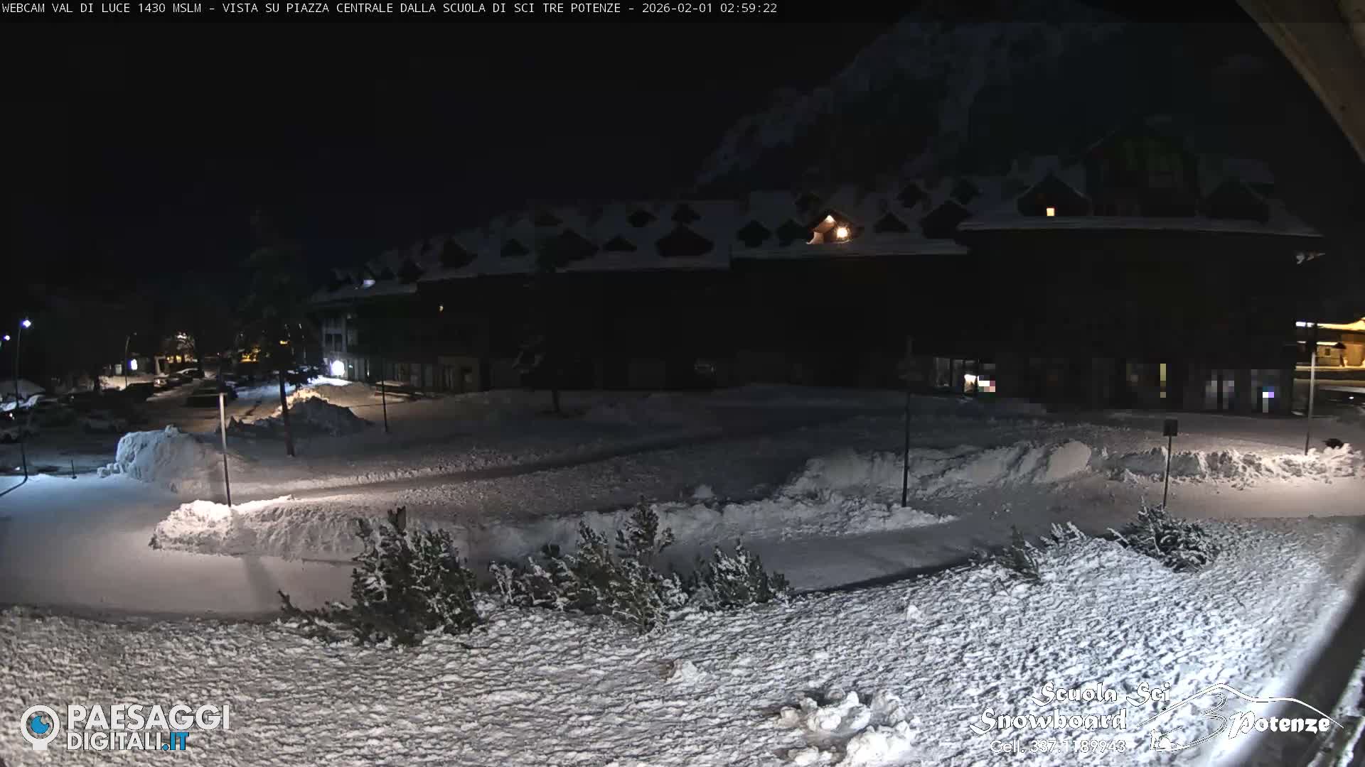 Abetone Val di Luce  Main Square Live Cam - Pistoia, Tuscany, Italy