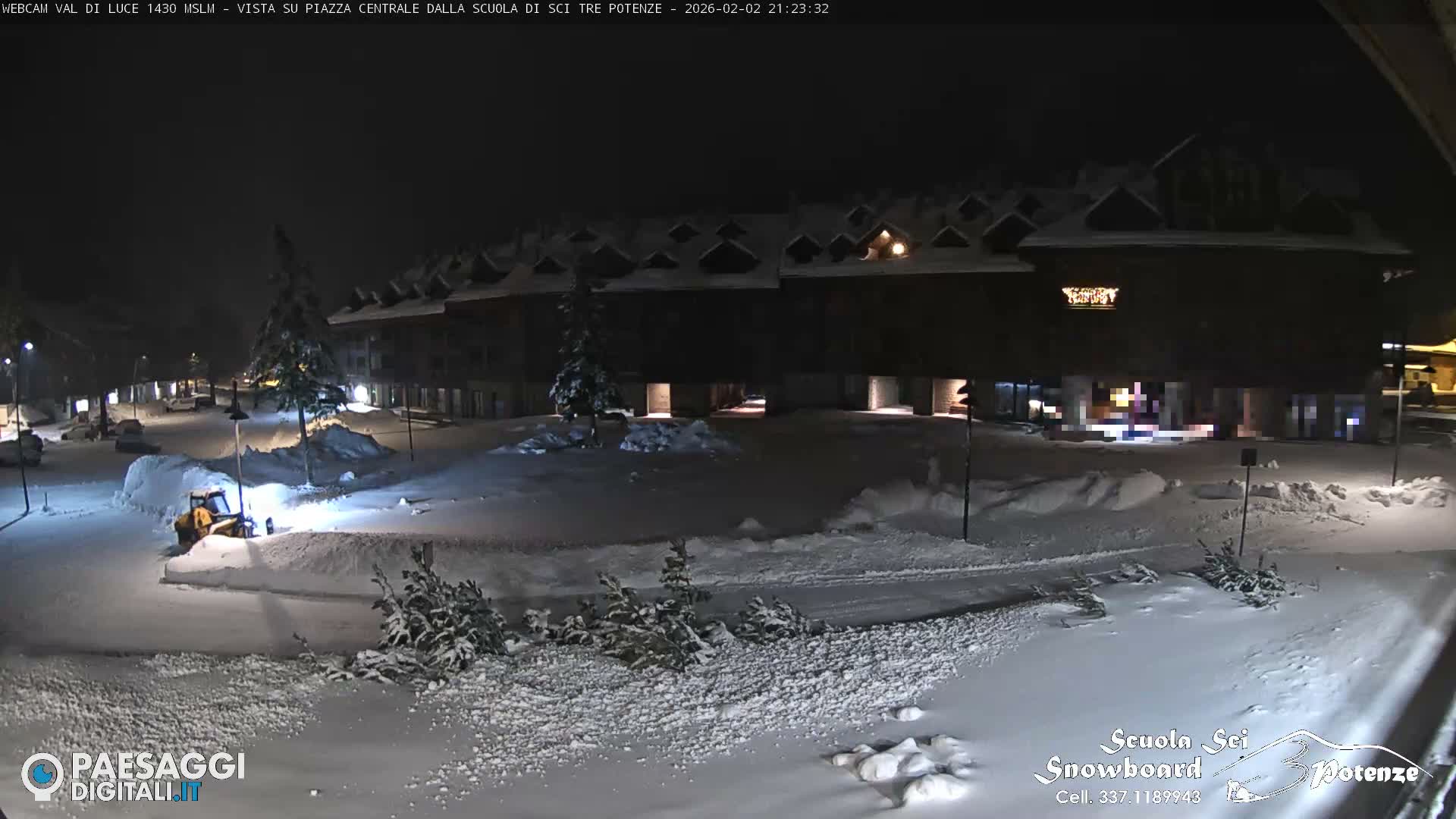 Abetone Val di Luce  Main Square Live Cam - Pistoia, Tuscany, Italy