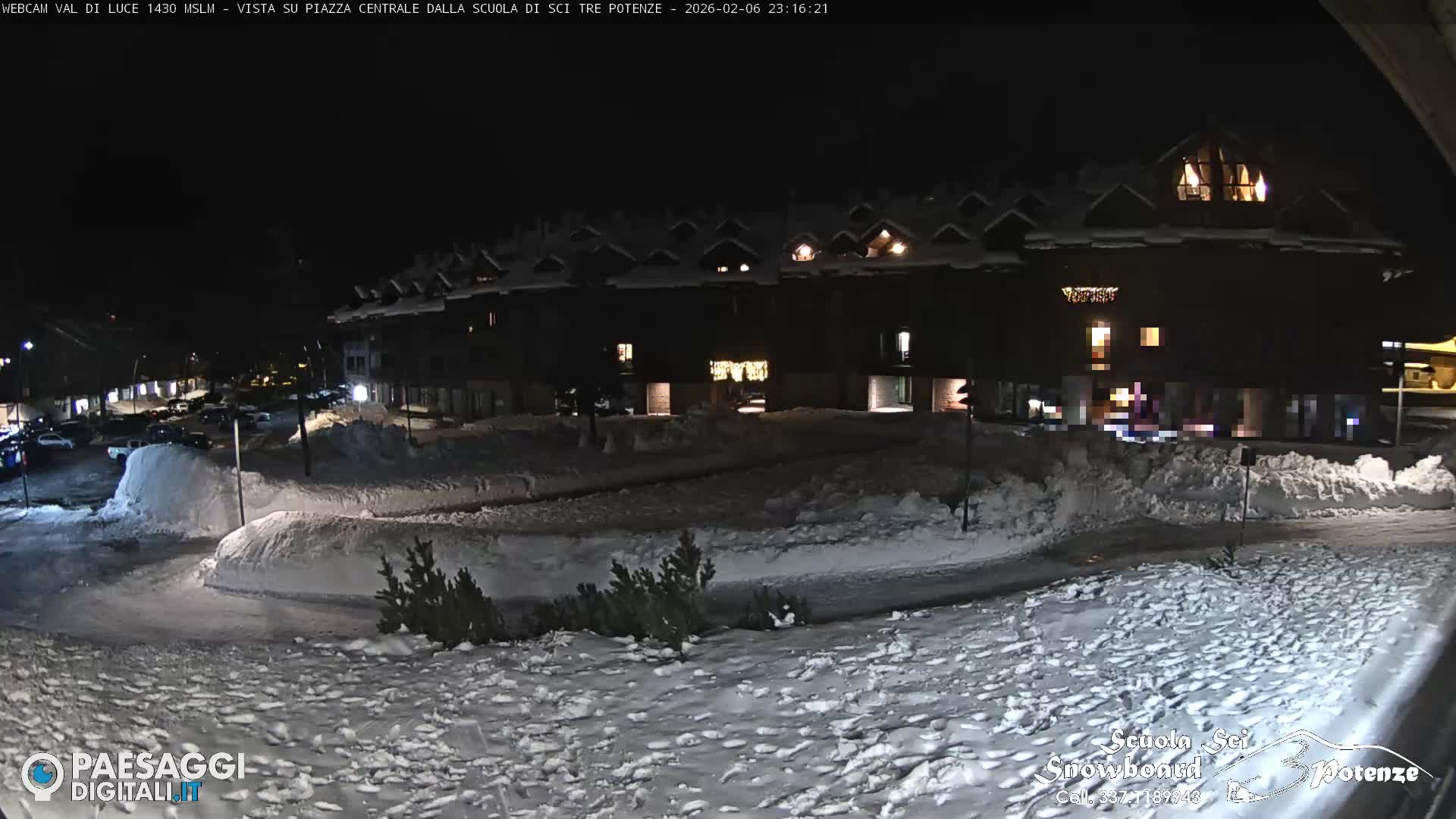 Abetone Val di Luce  Main Square Live Cam - Pistoia, Tuscany, Italy