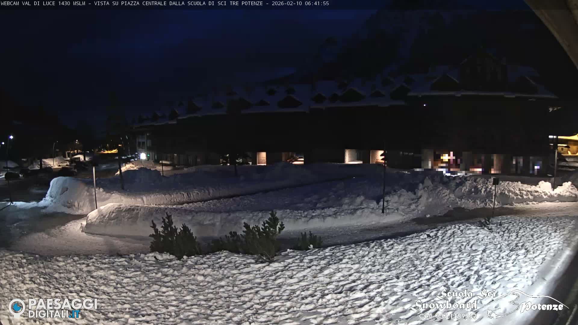 Abetone Val di Luce  Main Square Live Cam - Pistoia, Tuscany, Italy