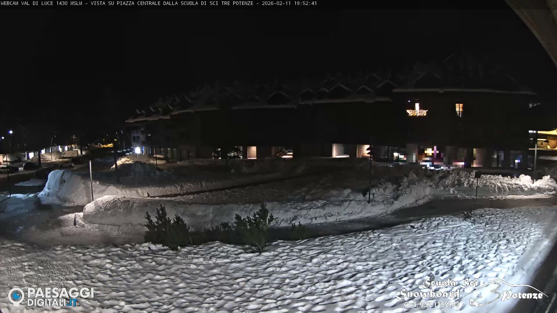Abetone Val di Luce  Main Square Live Cam - Pistoia, Tuscany, Italy