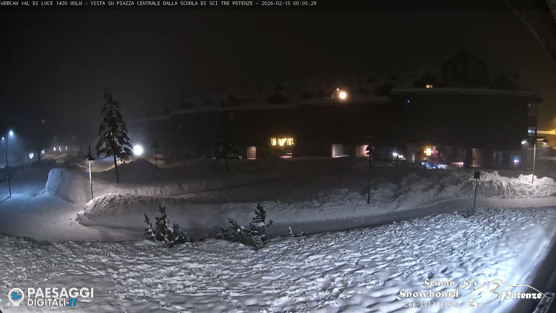 Abetone Val di Luce  Main Square Live Cam - Pistoia, Tuscany, Italy