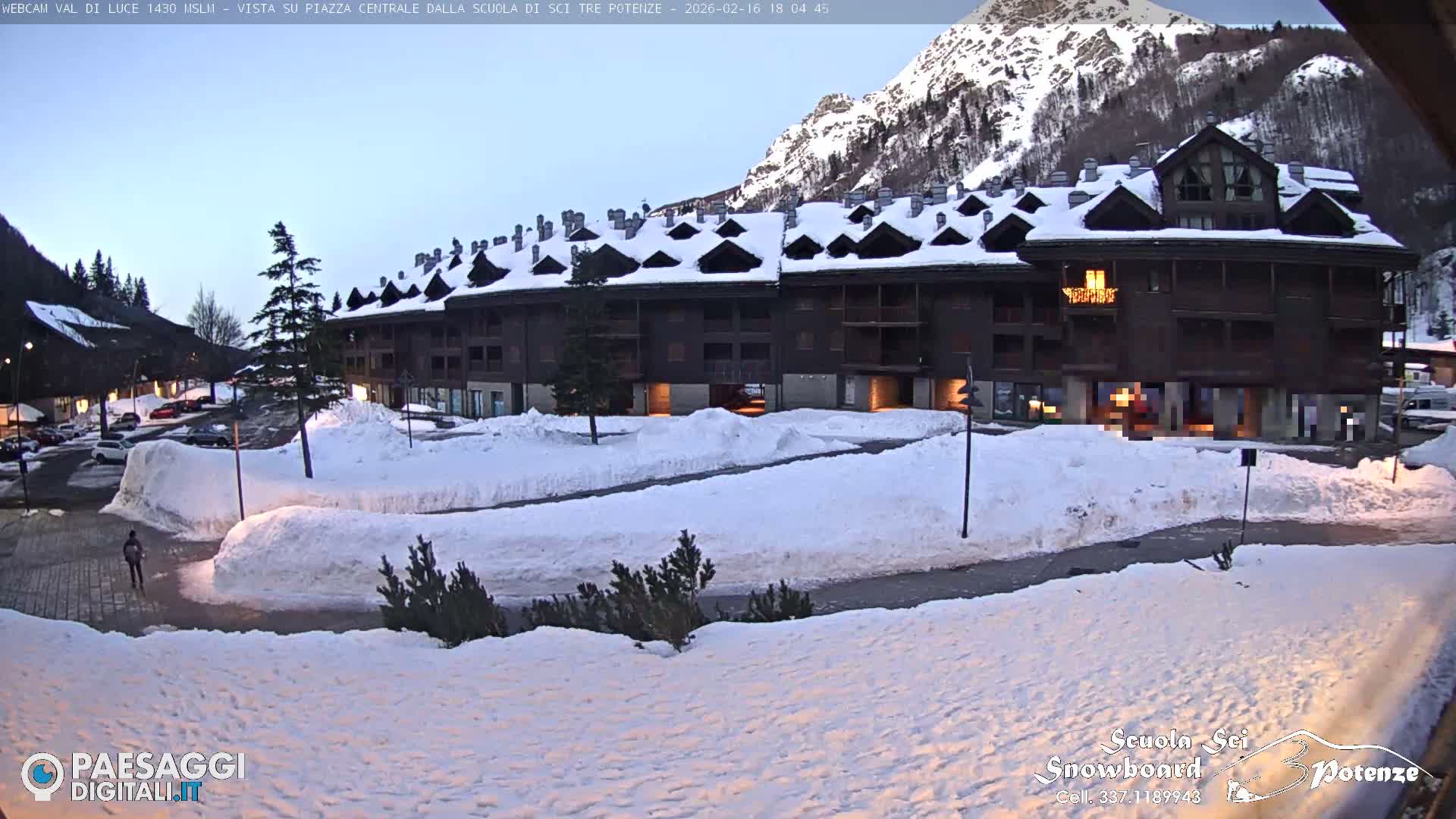 Abetone Val di Luce  Main Square Live Cam - Pistoia, Tuscany, Italy