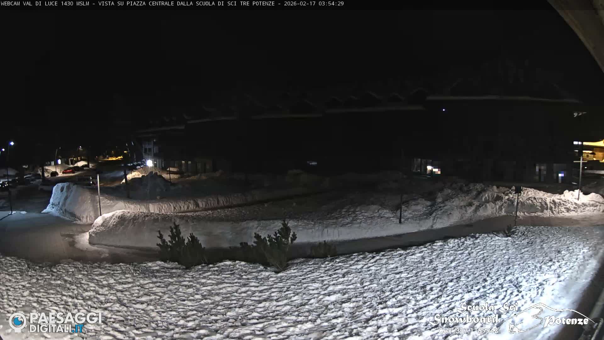Abetone Val di Luce  Main Square Live Cam - Pistoia, Tuscany, Italy