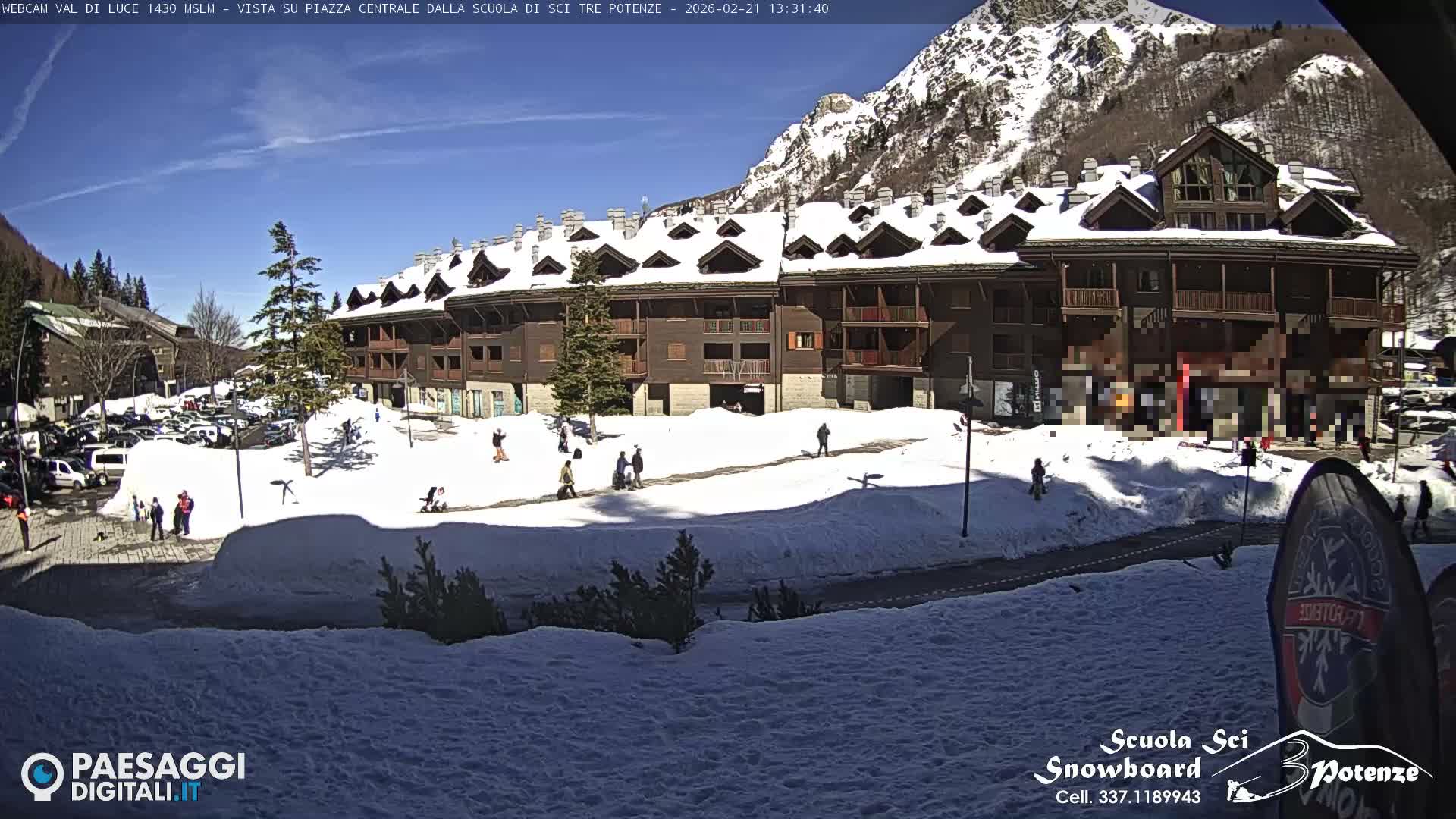 Abetone Val di Luce  Main Square Live Cam - Pistoia, Tuscany, Italy