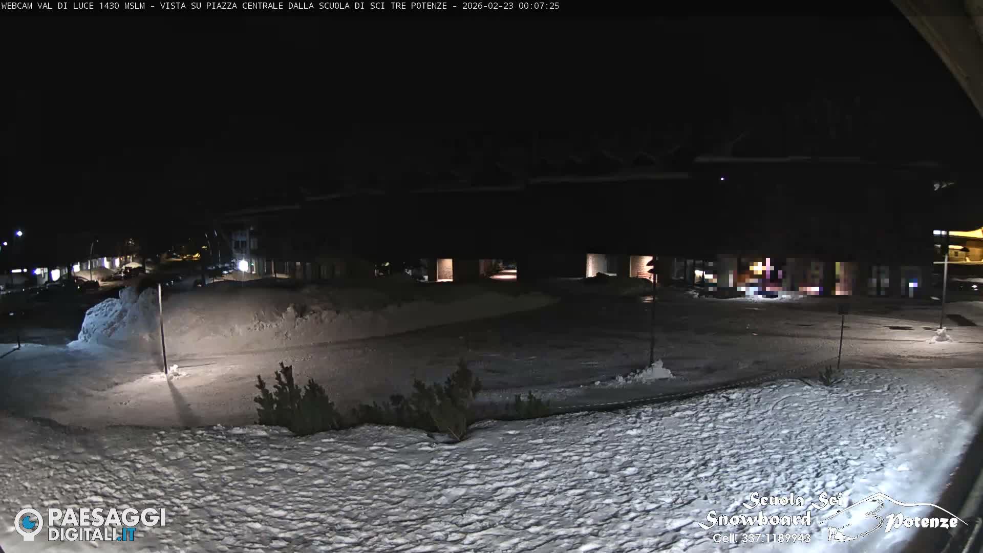 Abetone Val di Luce  Main Square Live Cam - Pistoia, Tuscany, Italy