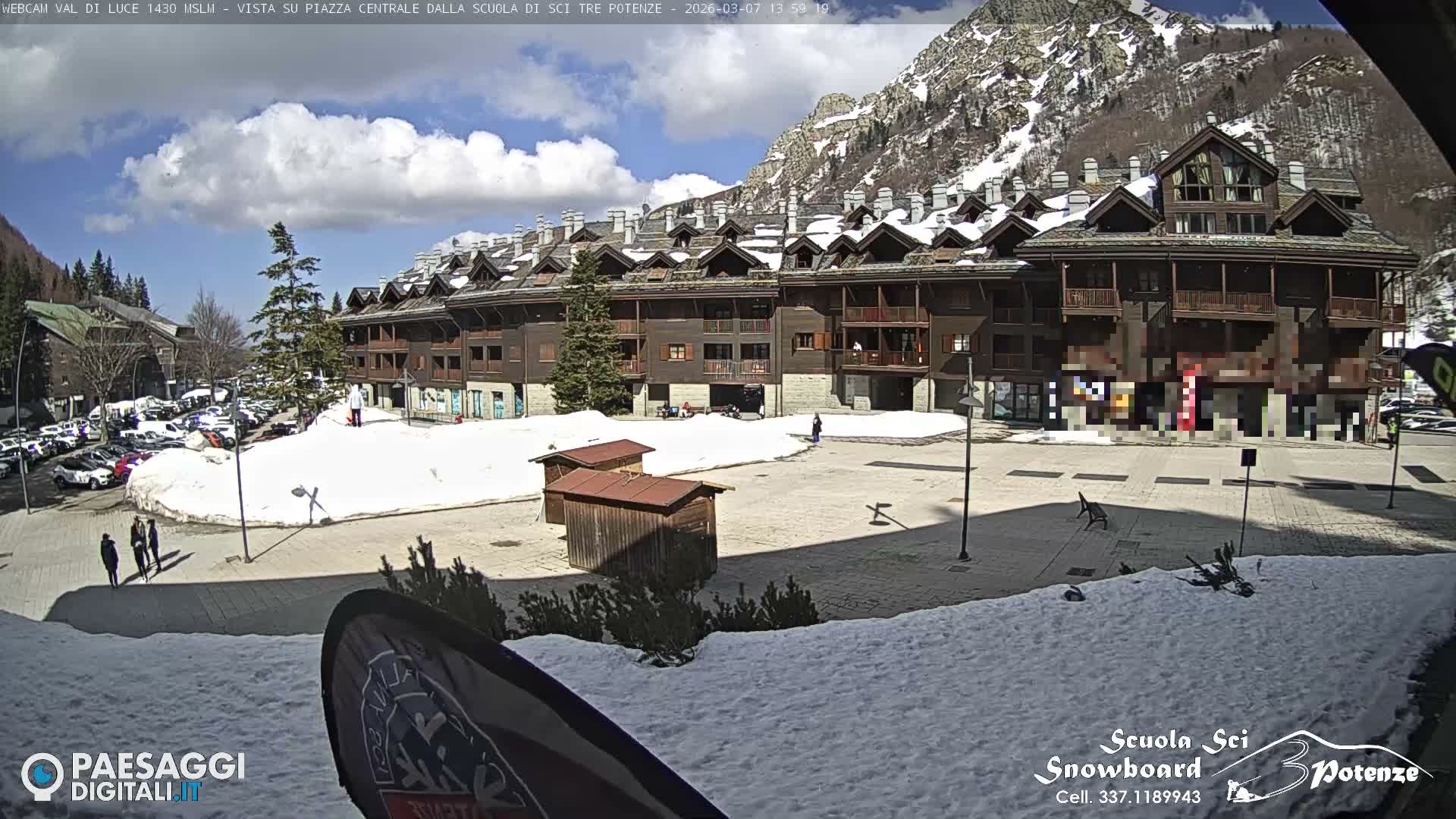 Abetone Val di Luce  Main Square Live Cam - Pistoia, Tuscany, Italy