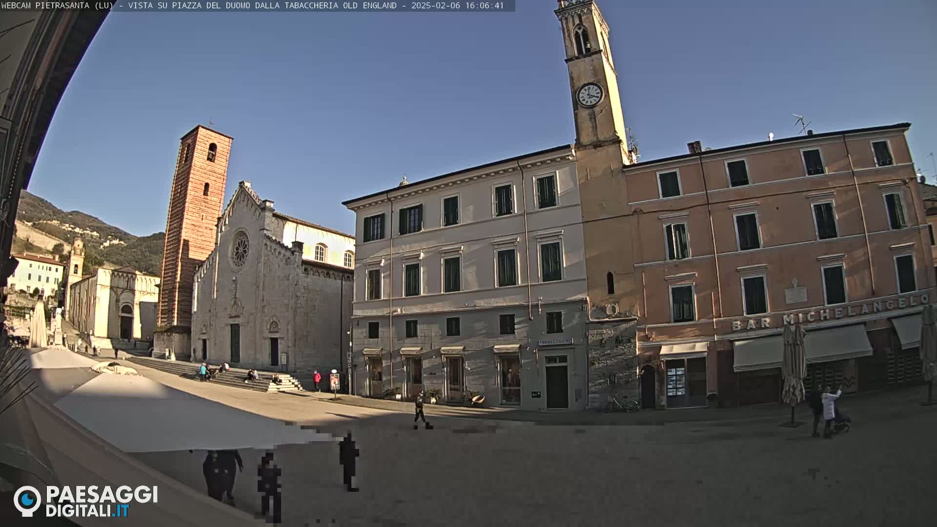 Pietrasanta Piazza del Duomo (Dome's Square) Live Cam - Lucca, Tuscany, Italy