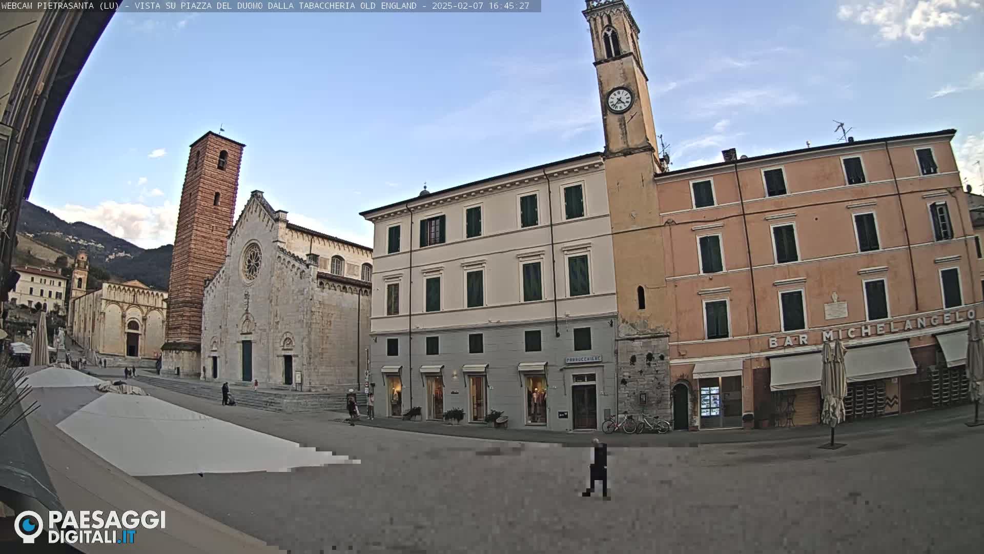 Pietrasanta Piazza del Duomo (Dome's Square) Live Cam - Lucca, Tuscany, Italy