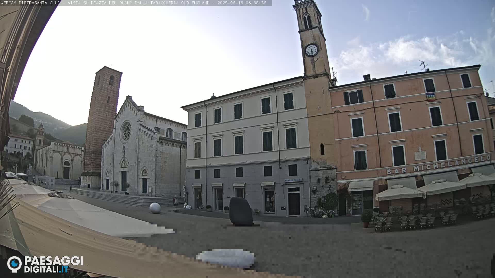 Pietrasanta Piazza del Duomo (Dome's Square) Live Cam - Lucca, Tuscany, Italy
