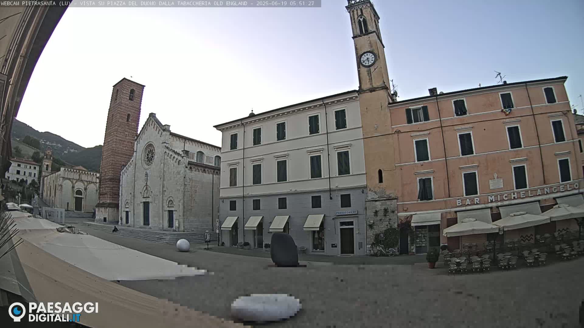 Pietrasanta Piazza del Duomo (Dome's Square) Live Cam - Lucca, Tuscany, Italy