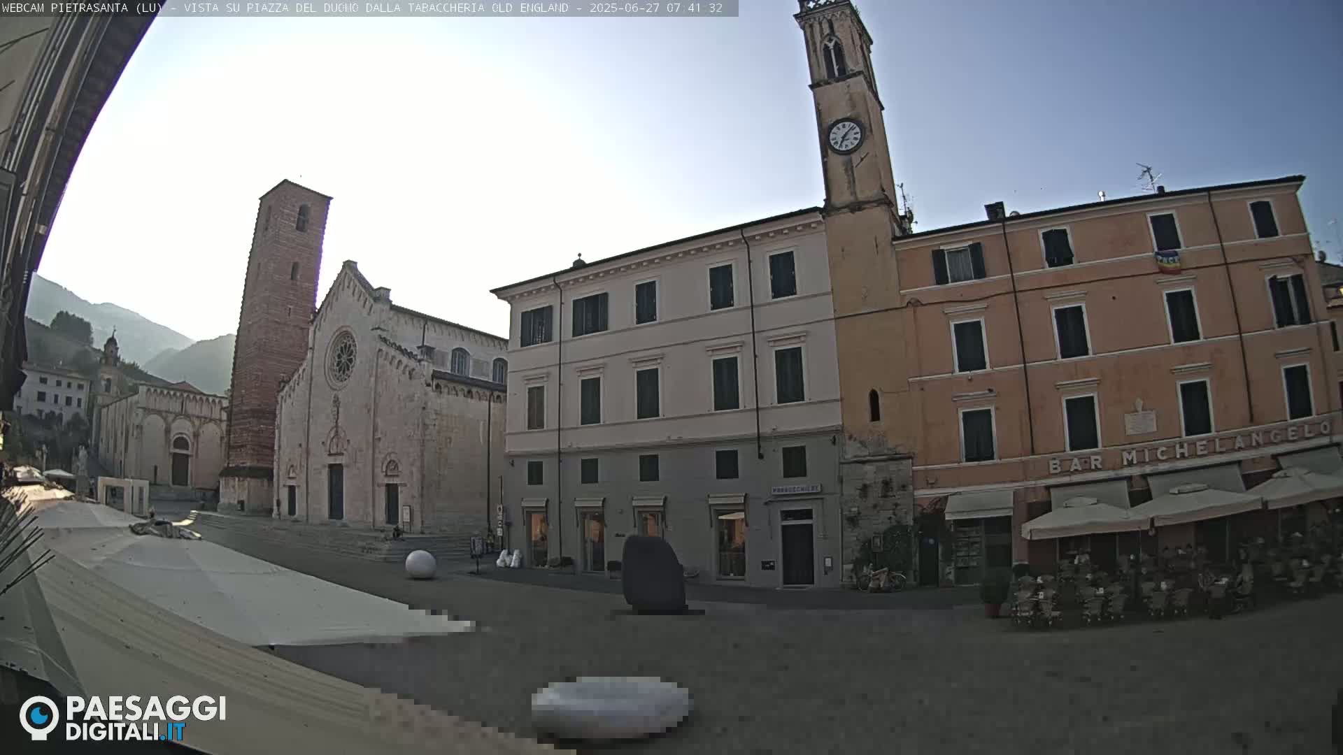 Pietrasanta Piazza del Duomo (Dome's Square) Live Cam - Lucca, Tuscany, Italy