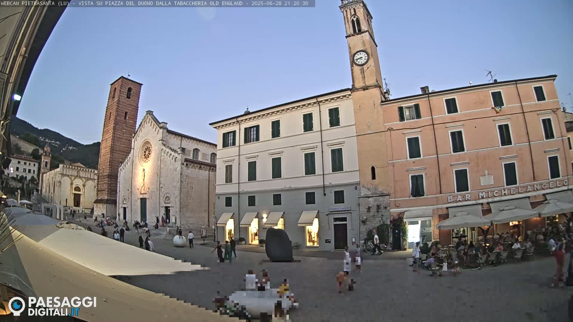 Pietrasanta Piazza del Duomo (Dome's Square) Live Cam - Lucca, Tuscany, Italy
